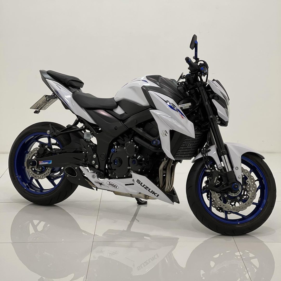 LOTE 022 - SUZUKI GSX-S 750 2020